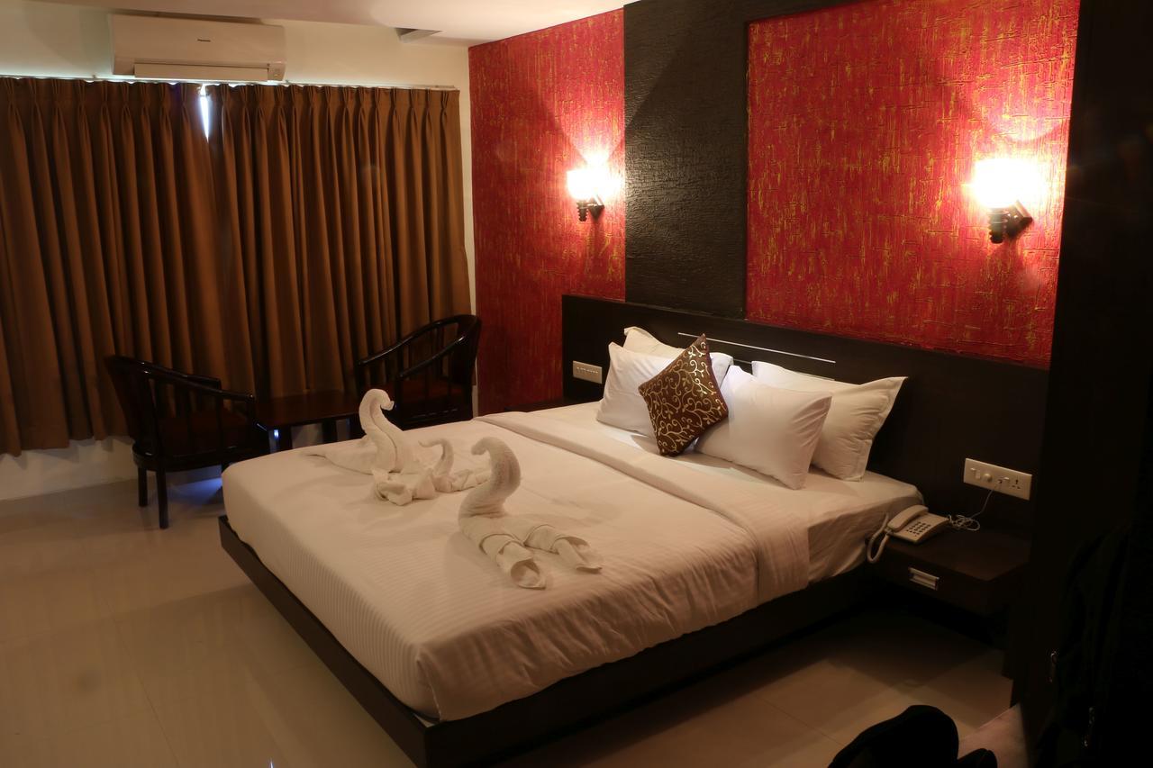 Hotel Reevanta Daman Luaran gambar